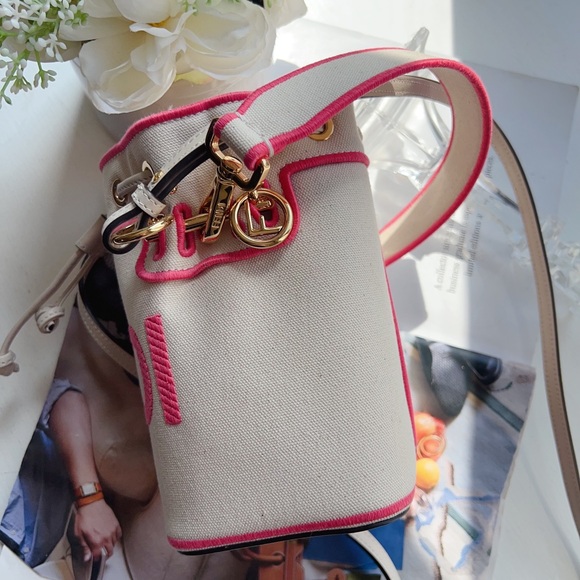 Fendi White Mini Canvas Embroidered Logo Bucket Mon Tresor - Picture 3 of 6